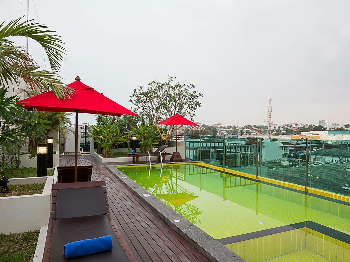 Sunshine Hip Hotel Pattaya Buitenkant foto